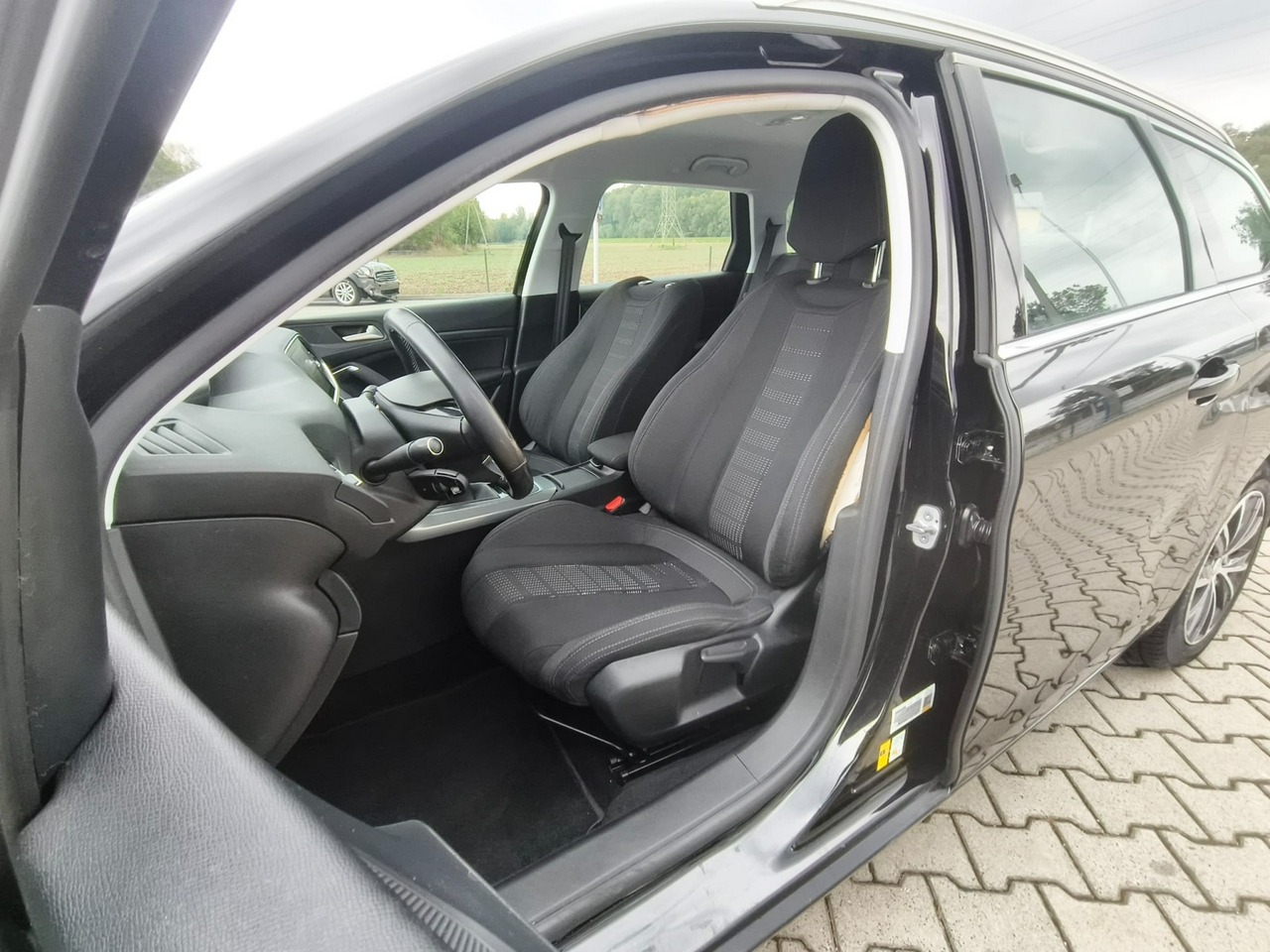 Peugeot 308 - obrazek 9