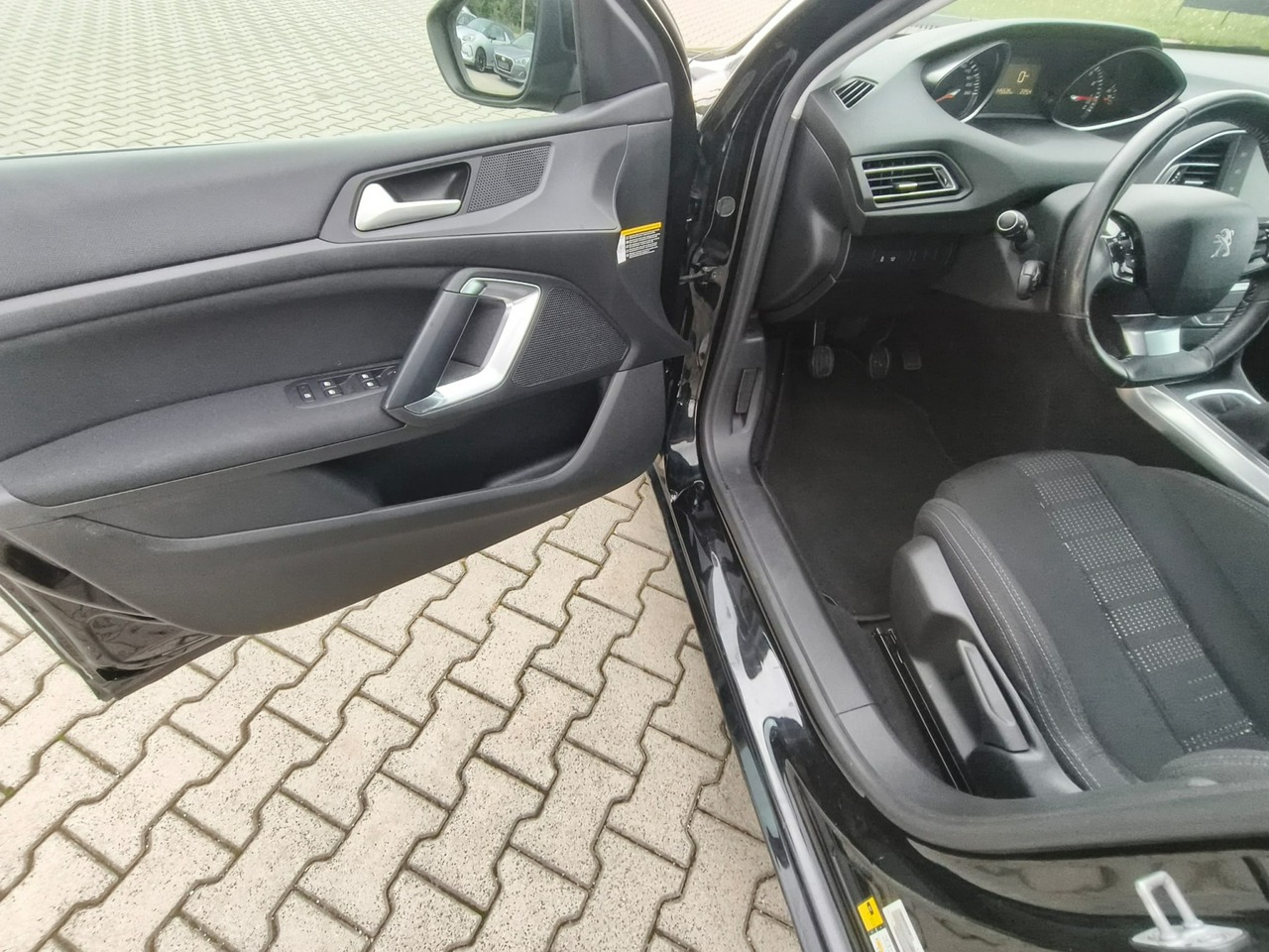 Peugeot 308 - obrazek 24