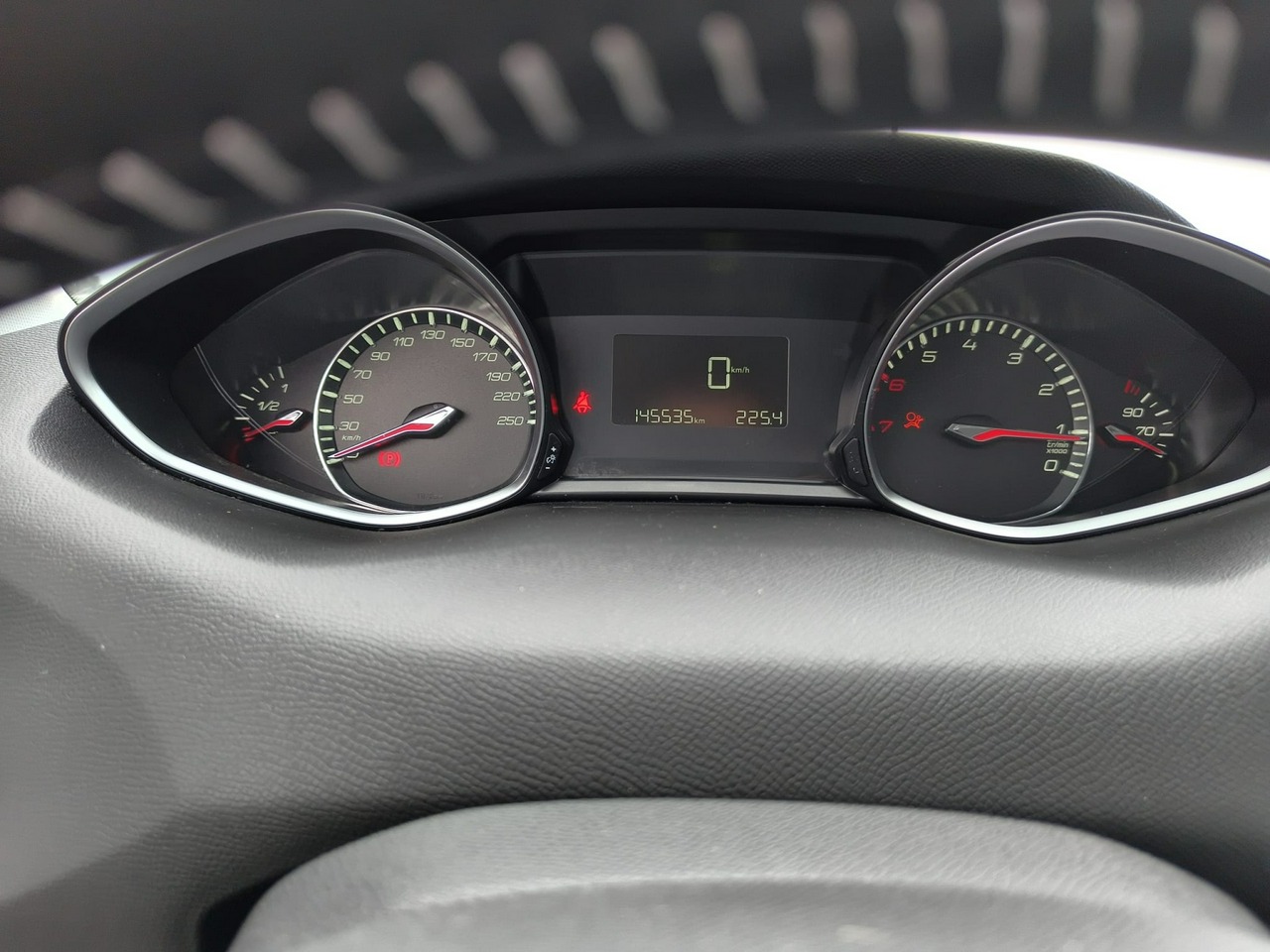 Peugeot 308 - obrazek 13