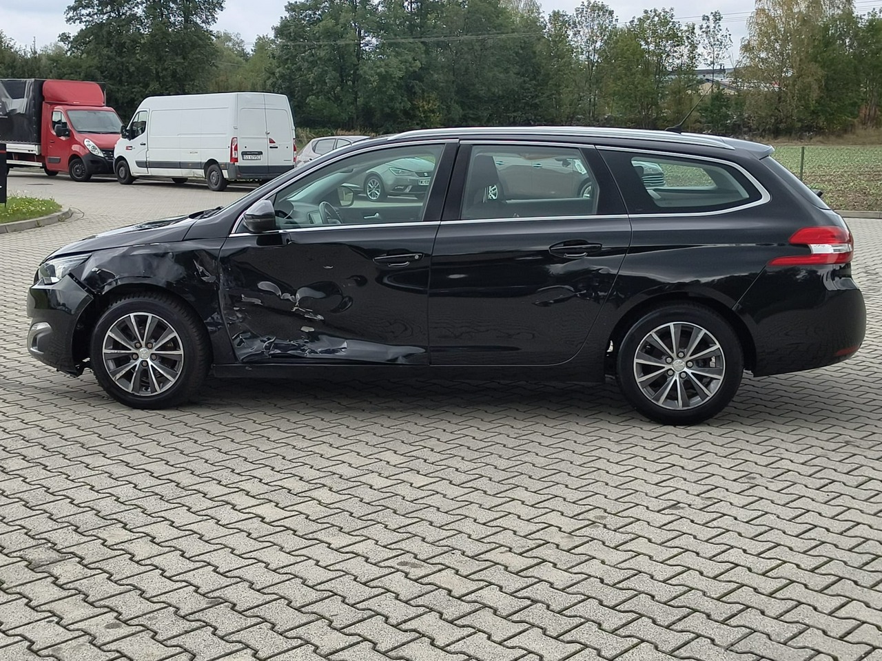 Peugeot 308 - obrazek 4