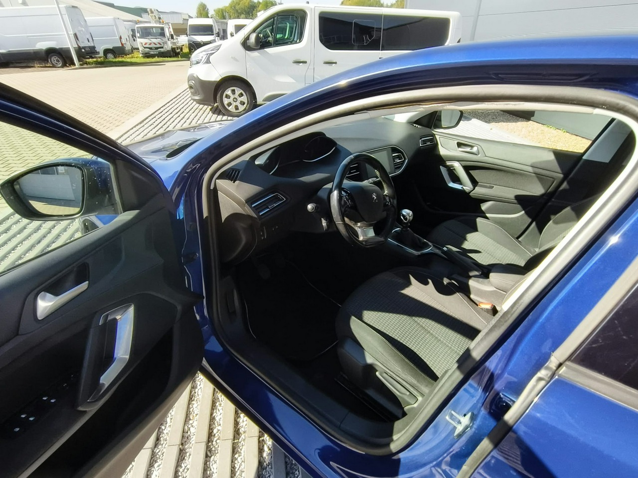 Peugeot 308 - obrazek 10