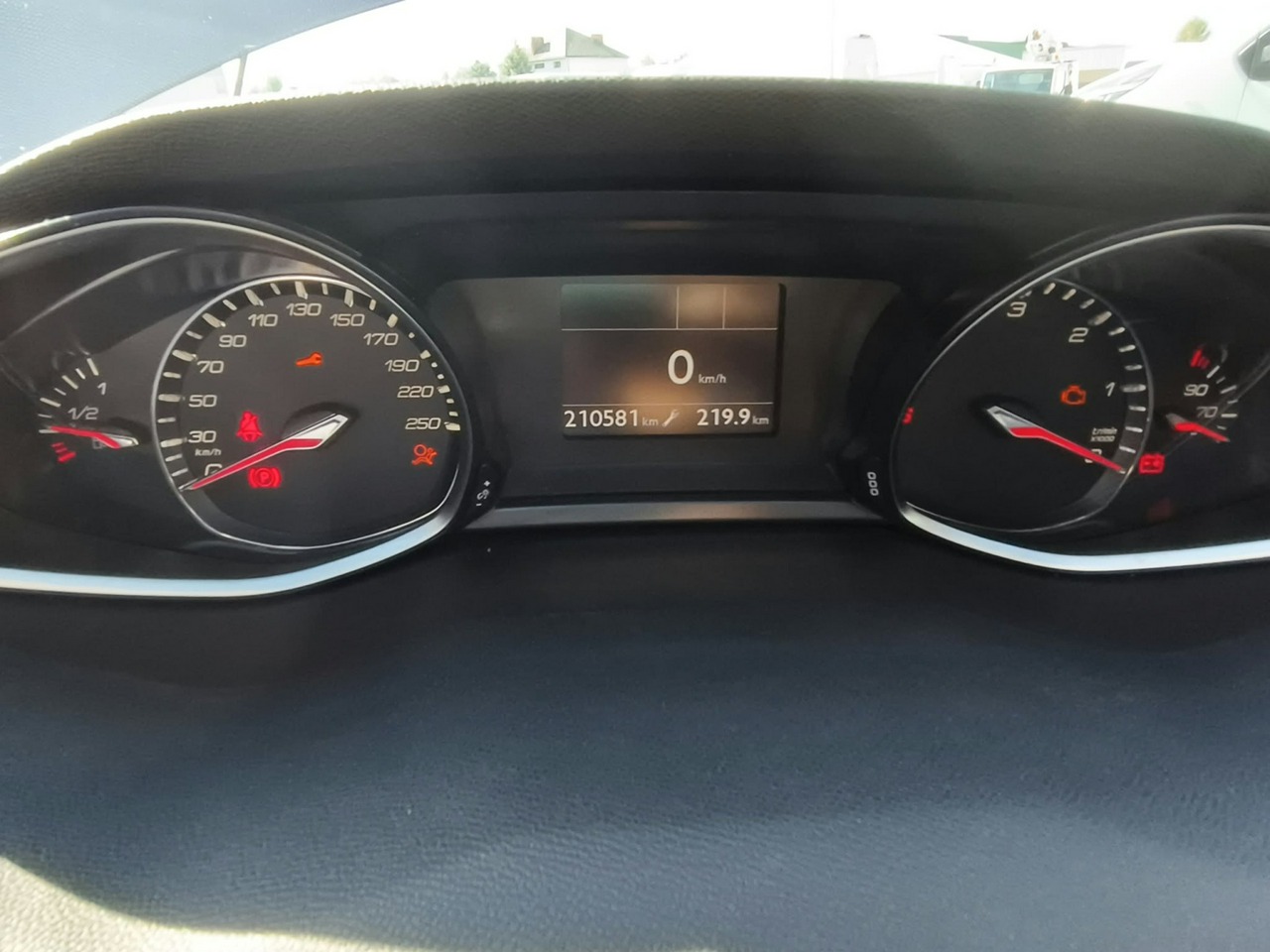 Peugeot 308 - obrazek 13