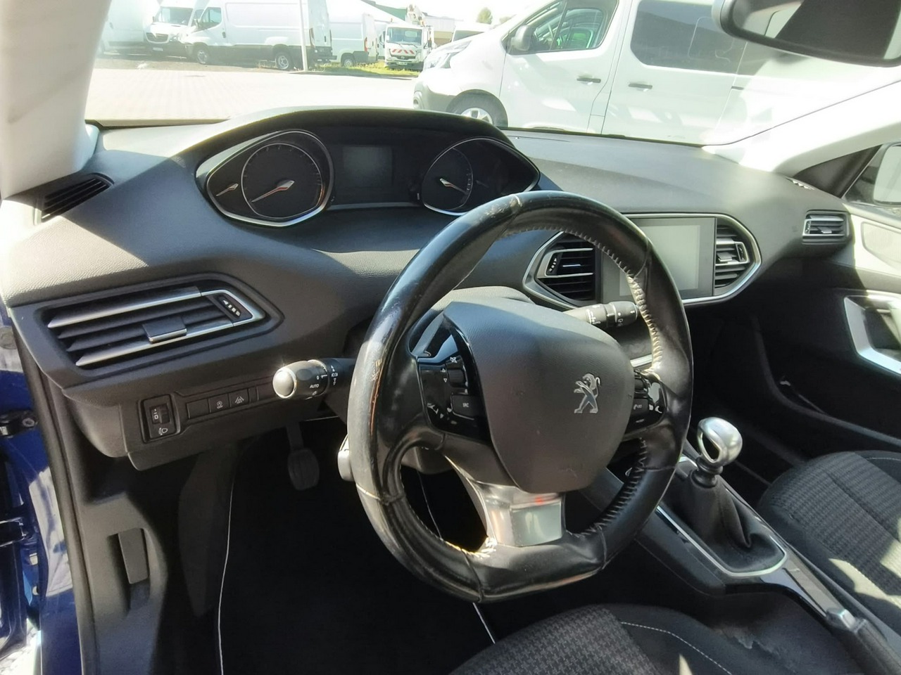 Peugeot 308 - obrazek 11