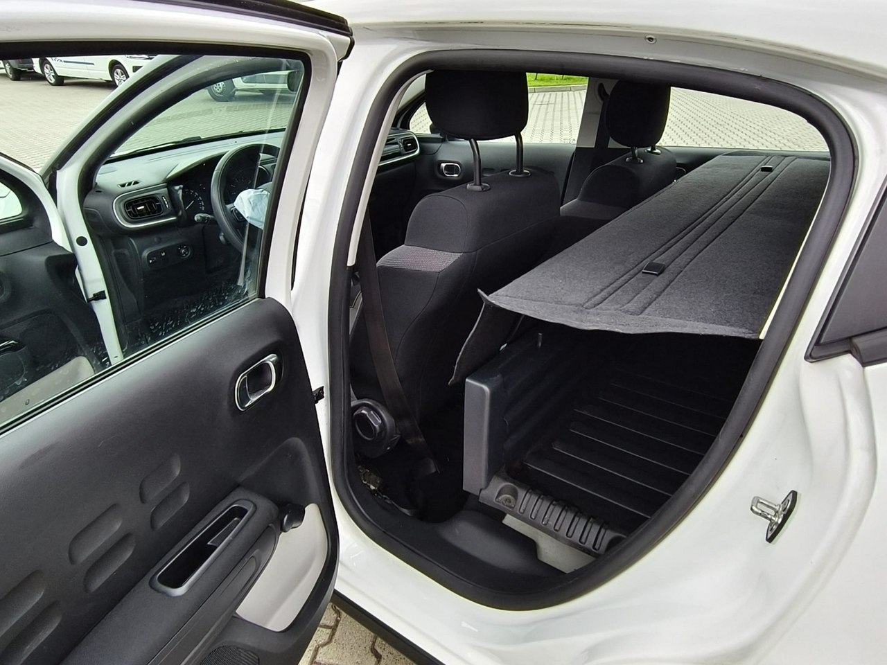 Citroen C3 - obrazek 19