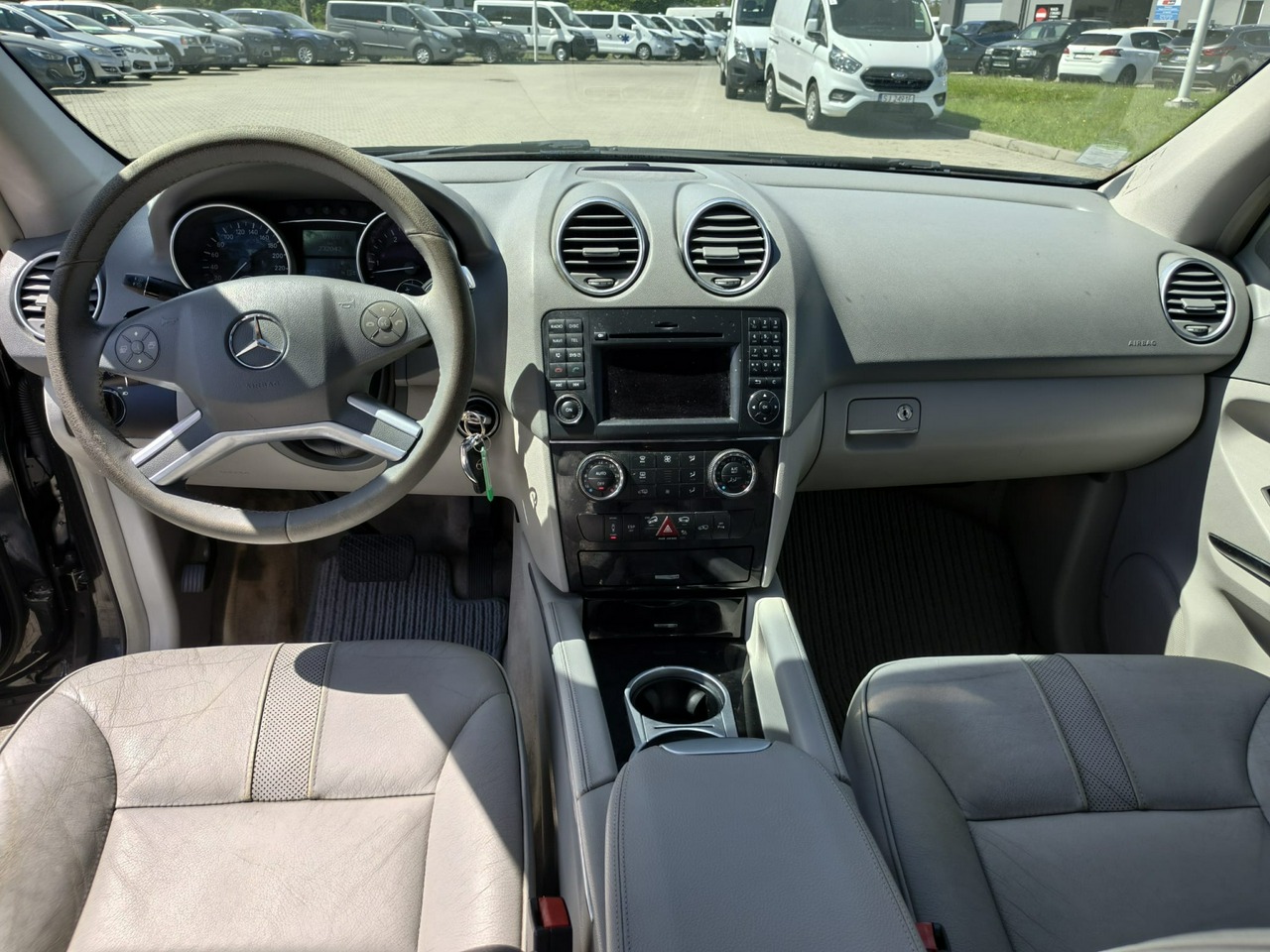 Mercedes ML 320 - obrazek 12