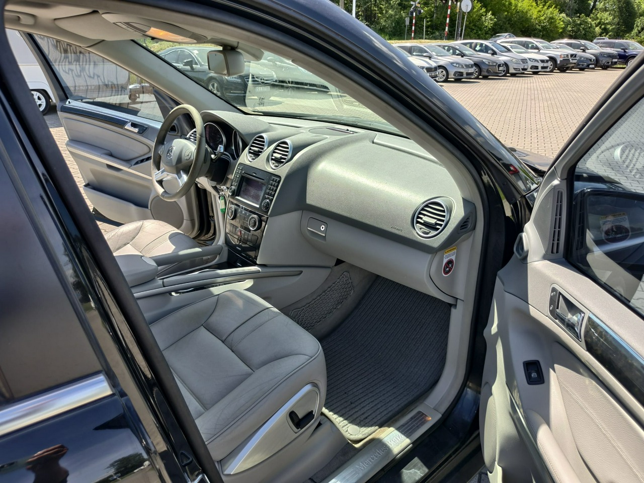 Mercedes ML 320 - obrazek 15