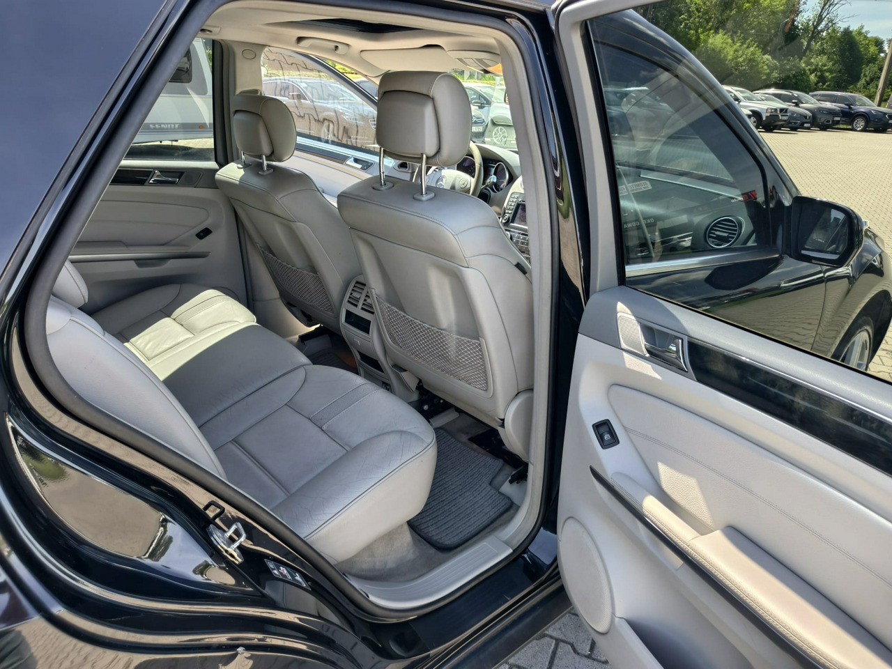 Mercedes ML 320 - obrazek 16