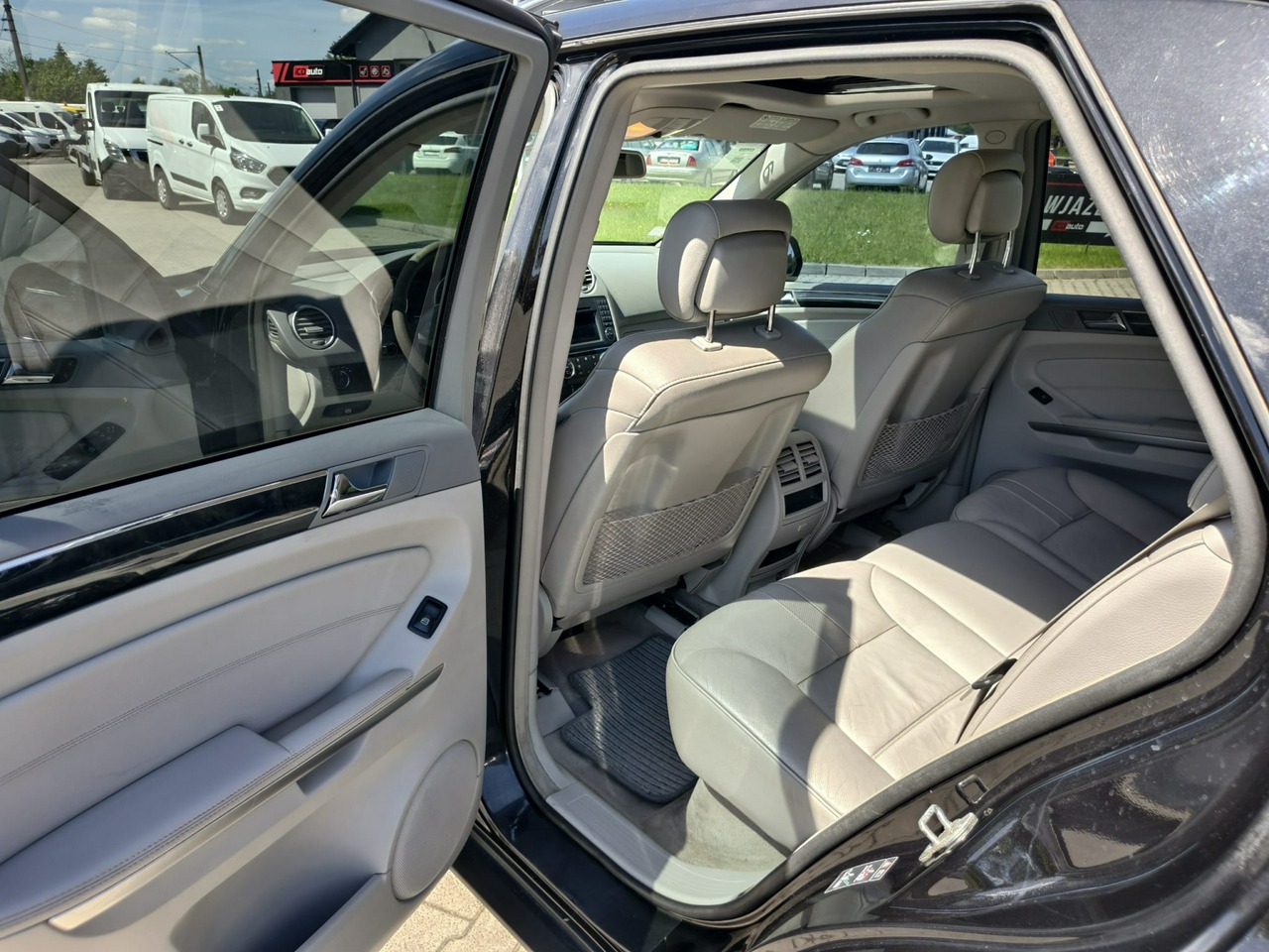 Mercedes ML 320 - obrazek 17