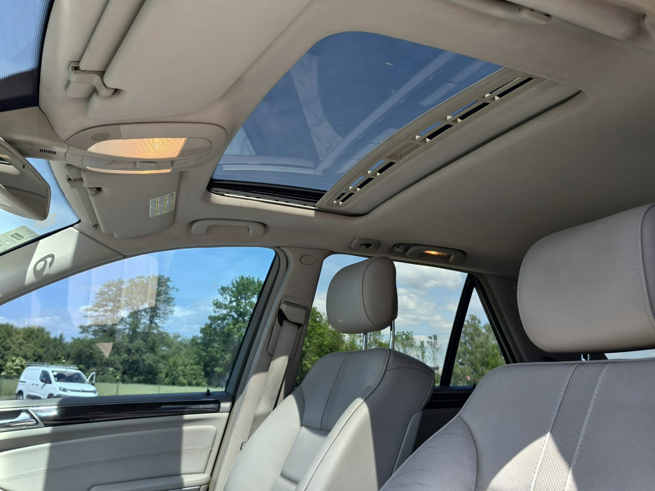 Mercedes ML 320 - obrazek 11