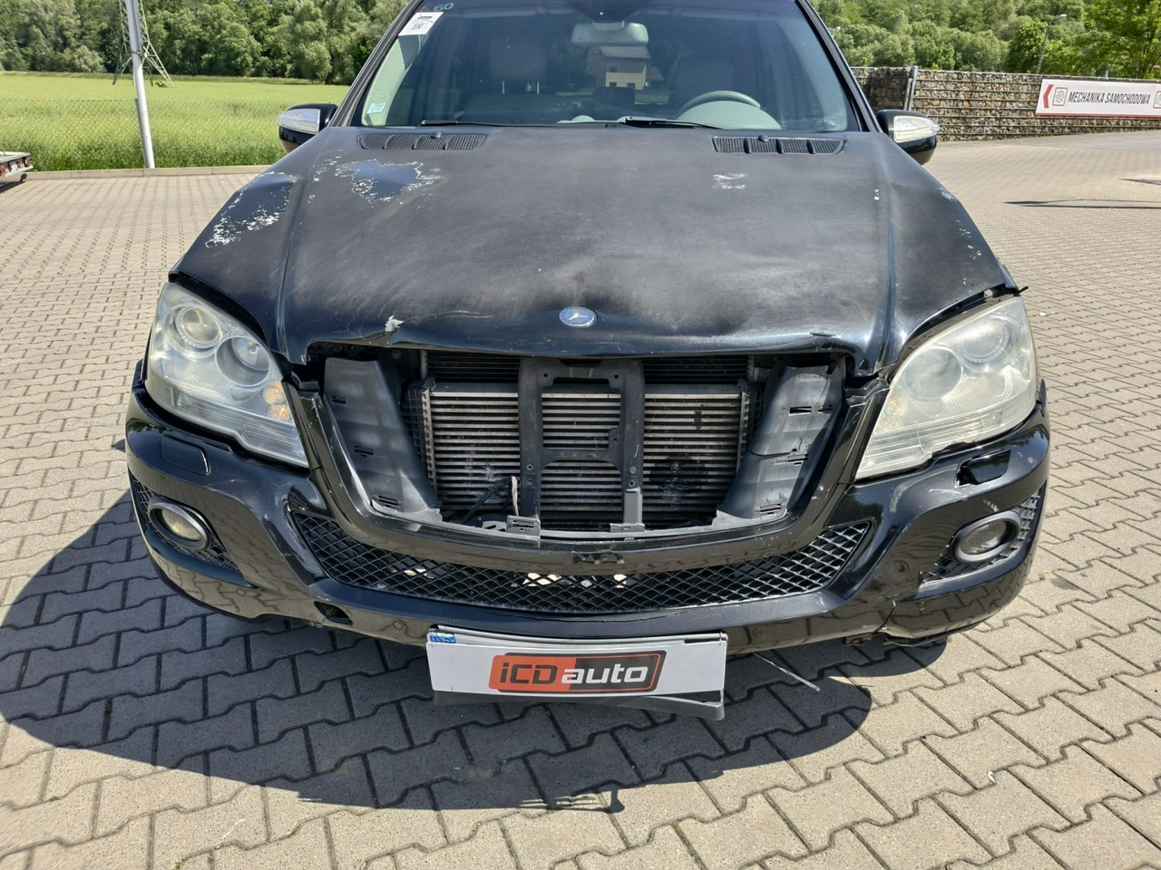 Mercedes ML 320 - obrazek 2