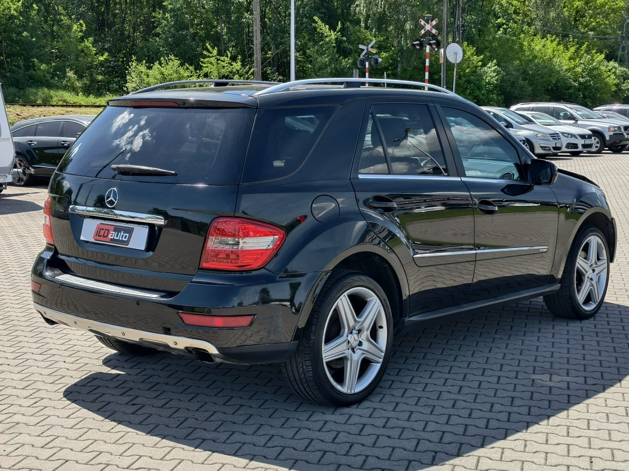 Mercedes ML 320 - obrazek 7
