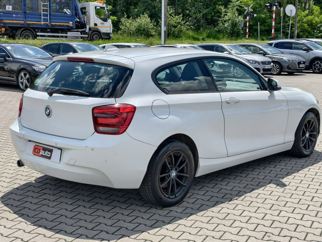BMW 114 - obrazek 7