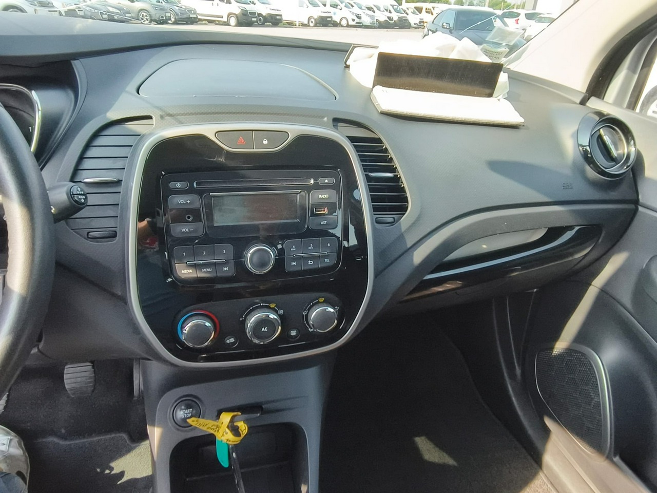 Renault Captur - obrazek 11