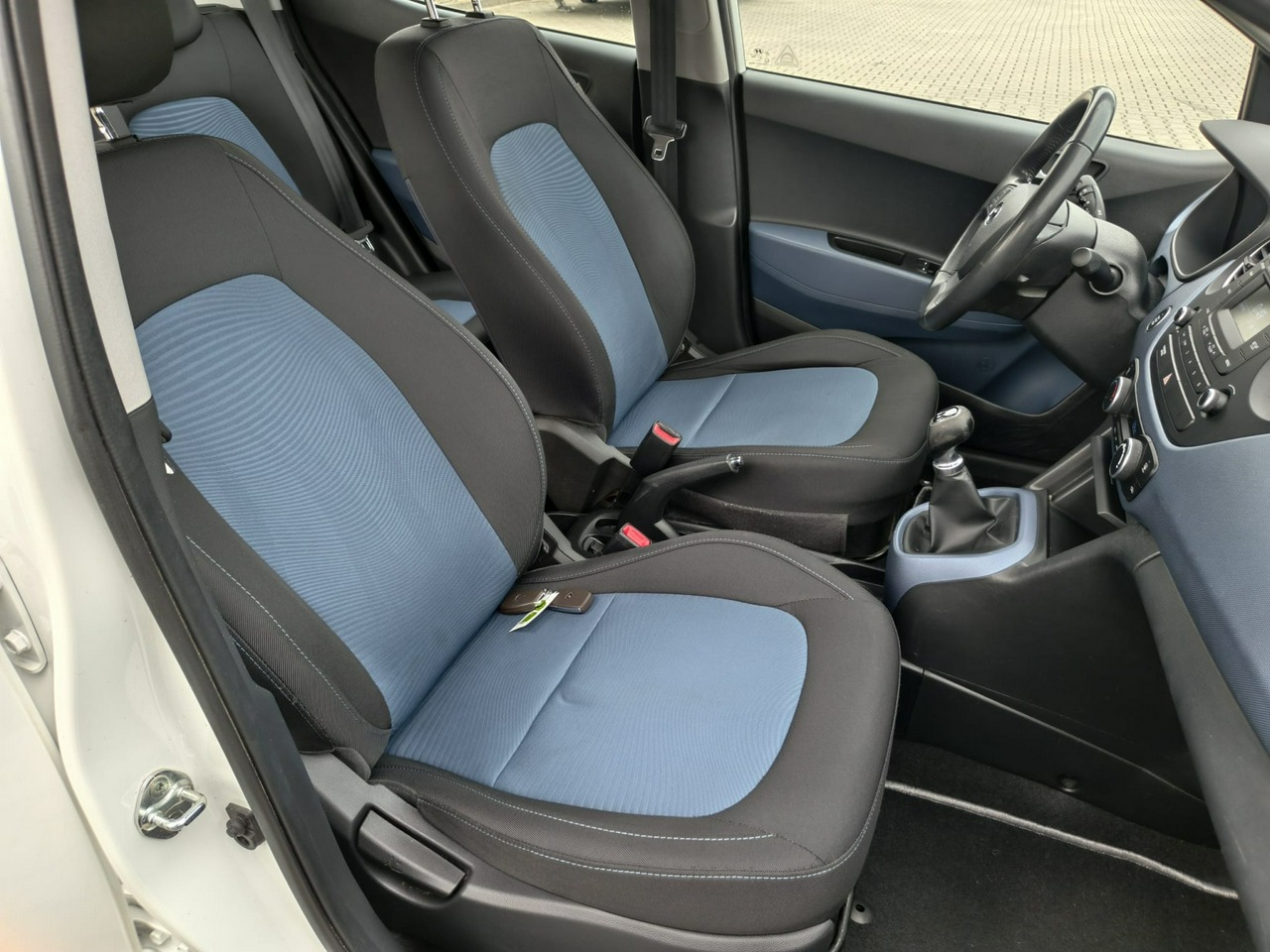 Hyundai i10 - obrazek 15