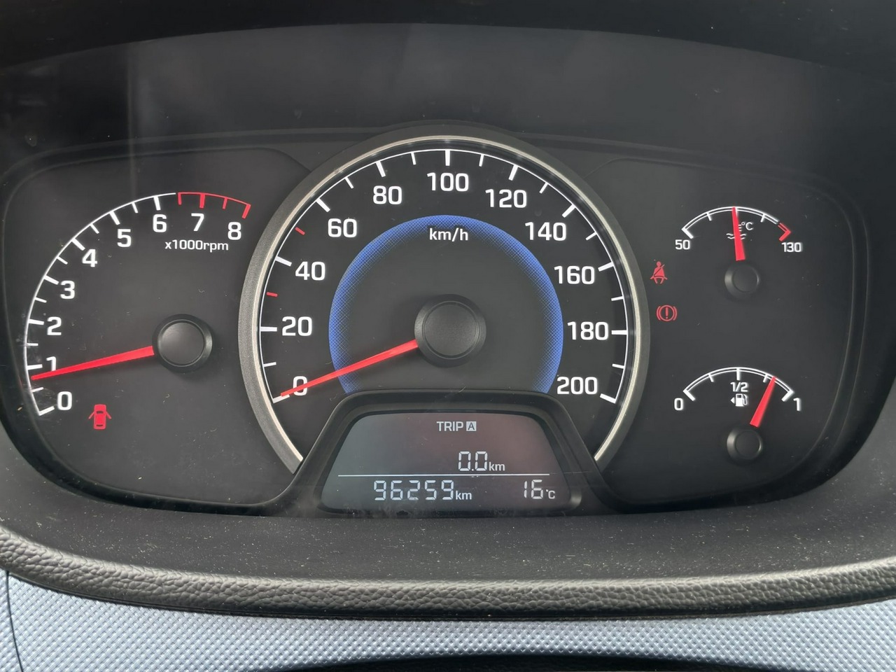 Hyundai i10 - obrazek 14