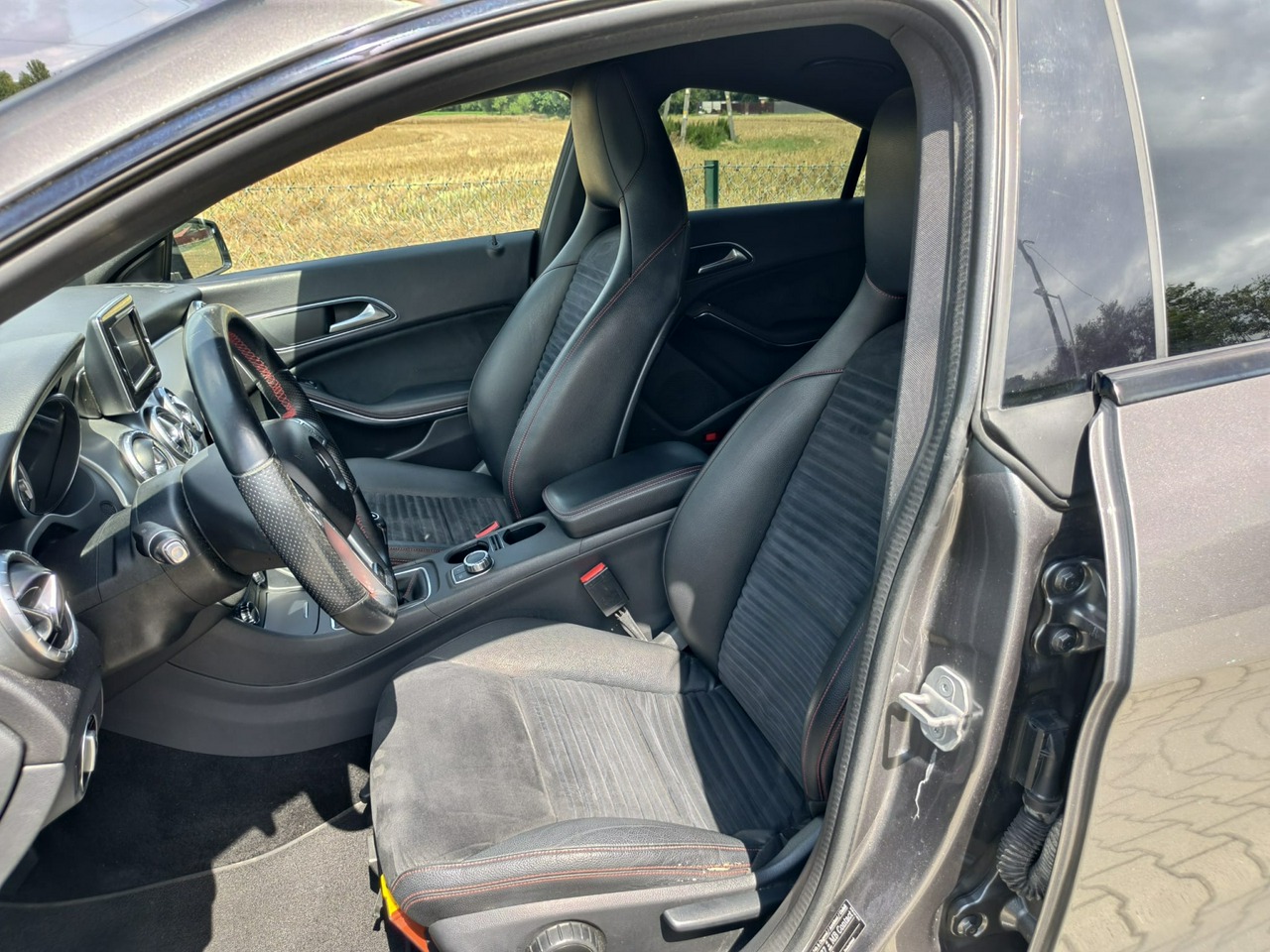 Mercedes CLA 180 - obrazek 9