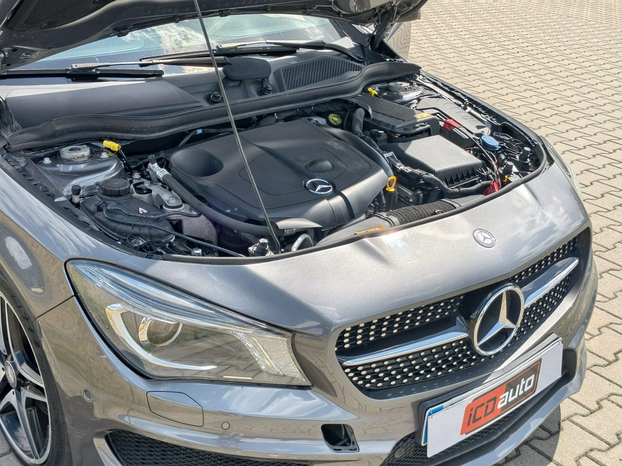 Mercedes CLA 180 - obrazek 23