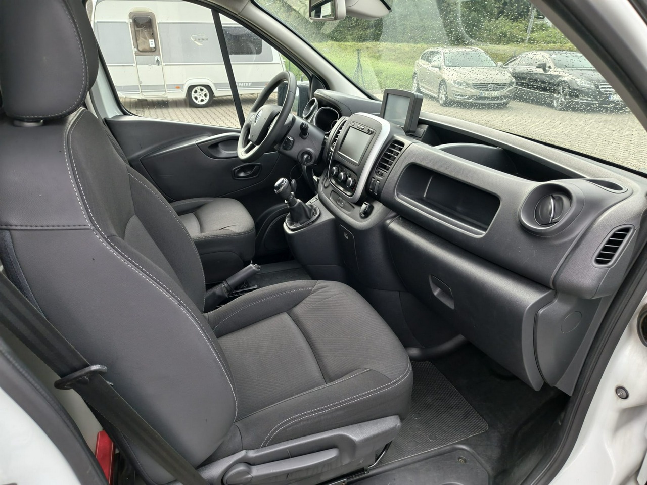 Renault Trafic - obrazek 13