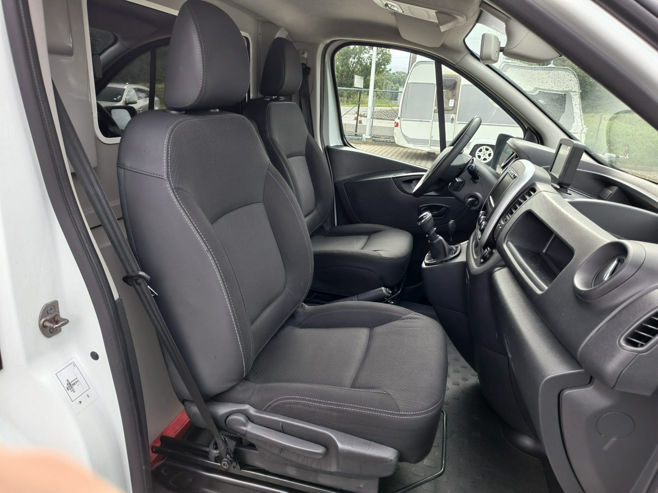 Renault Trafic - obrazek 14