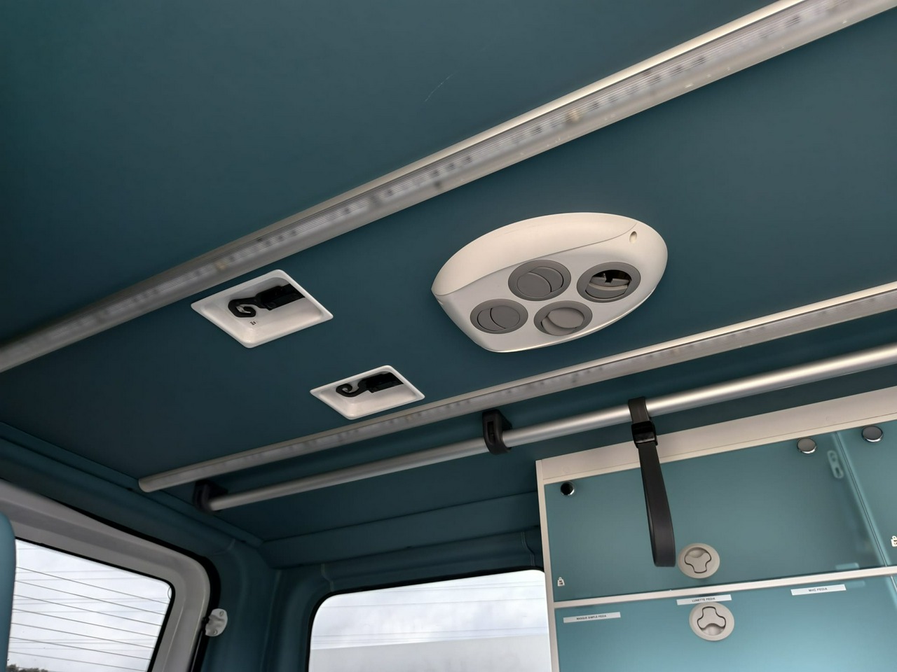 Renault Trafic - obrazek 17