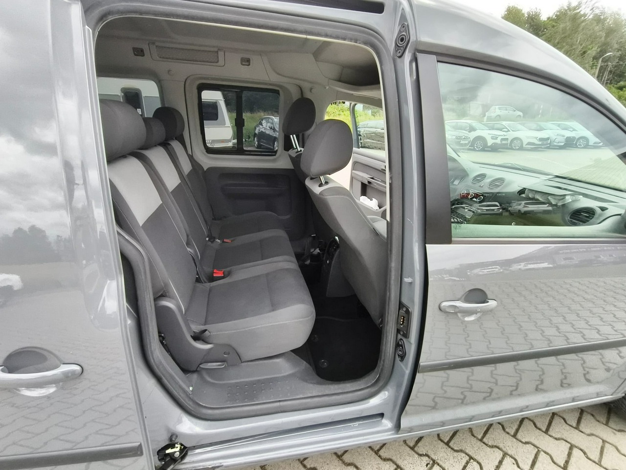 Volkswagen Caddy - obrazek 13
