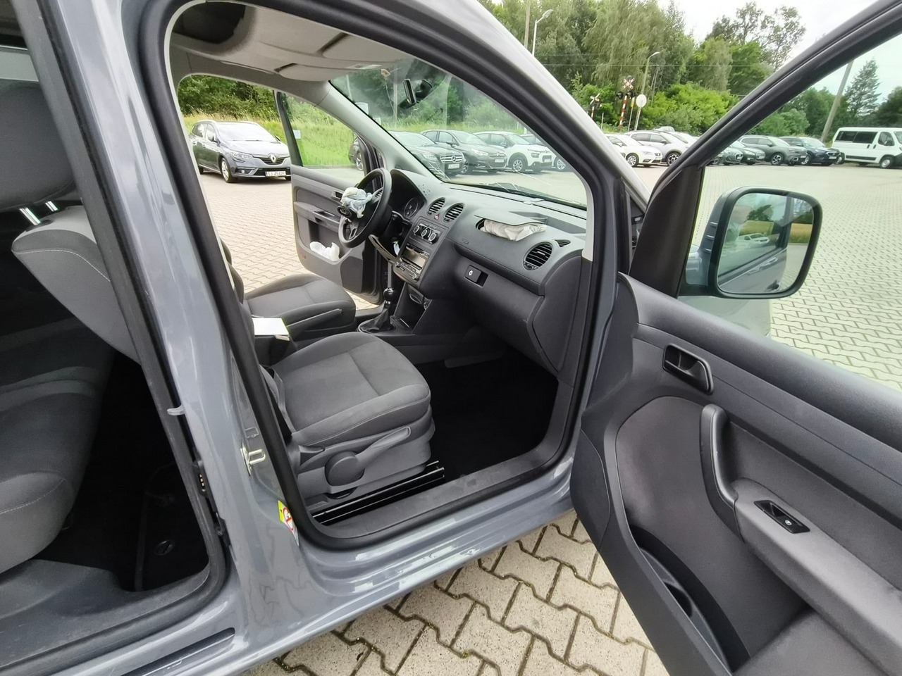 Volkswagen Caddy - obrazek 16