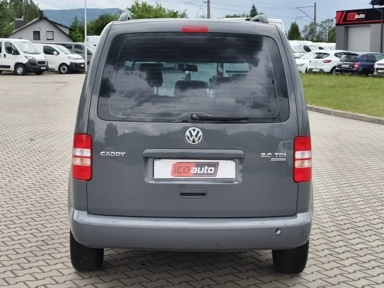 Volkswagen Caddy - obrazek 4