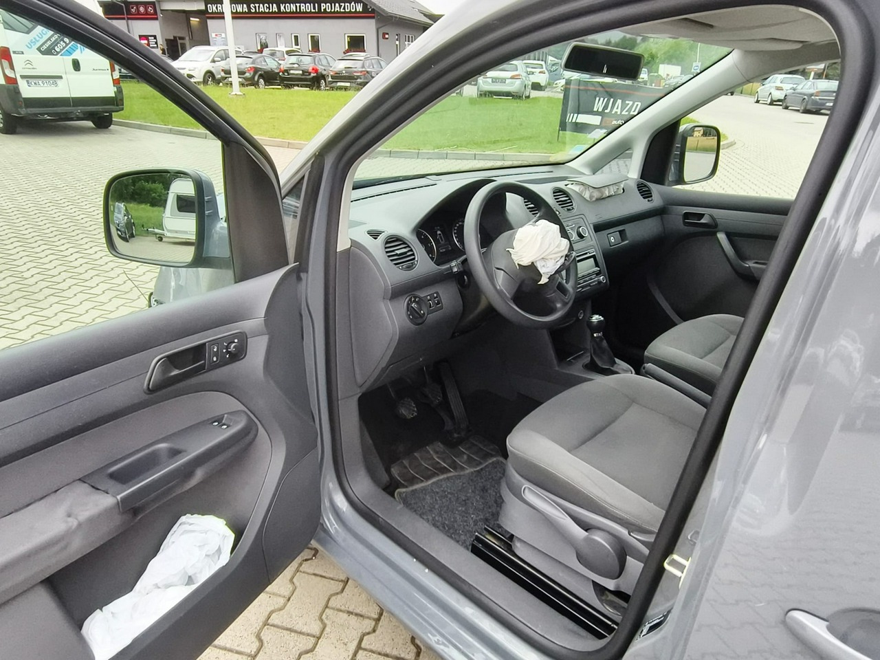 Volkswagen Caddy - obrazek 7