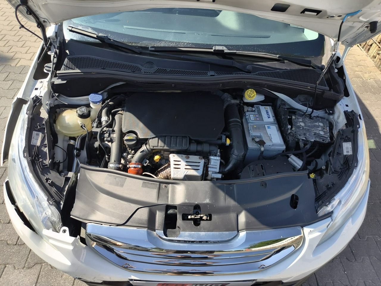 Peugeot 2008 - obrazek 24