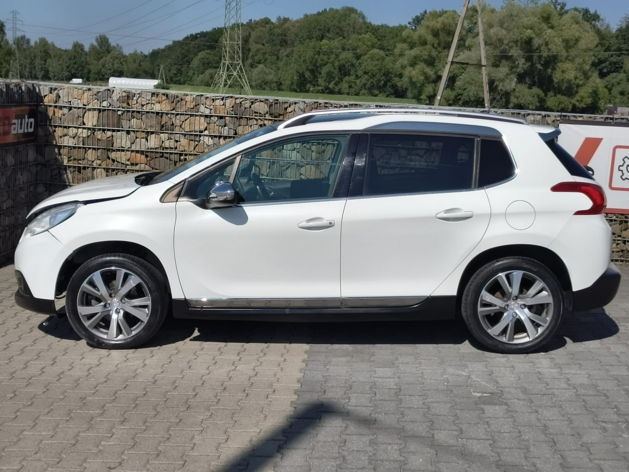Peugeot 2008 - obrazek 4