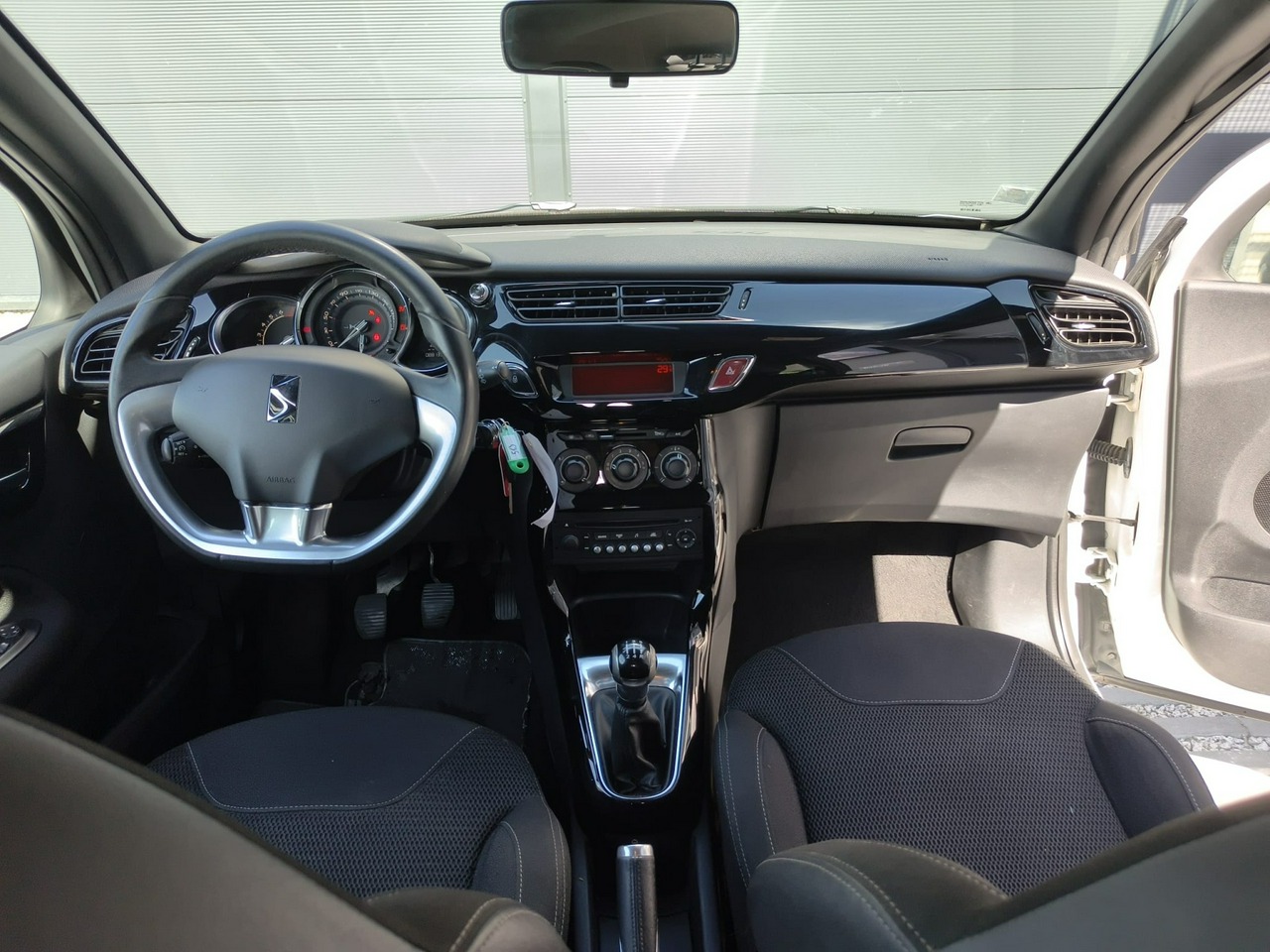 DS Automobiles DS 3 - obrazek 11