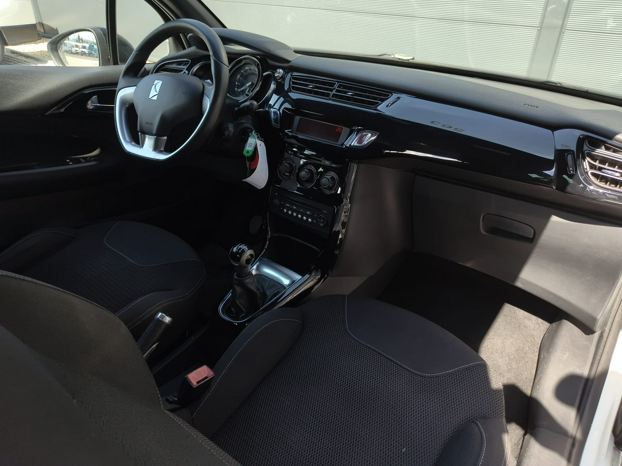 DS Automobiles DS 3 - obrazek 13