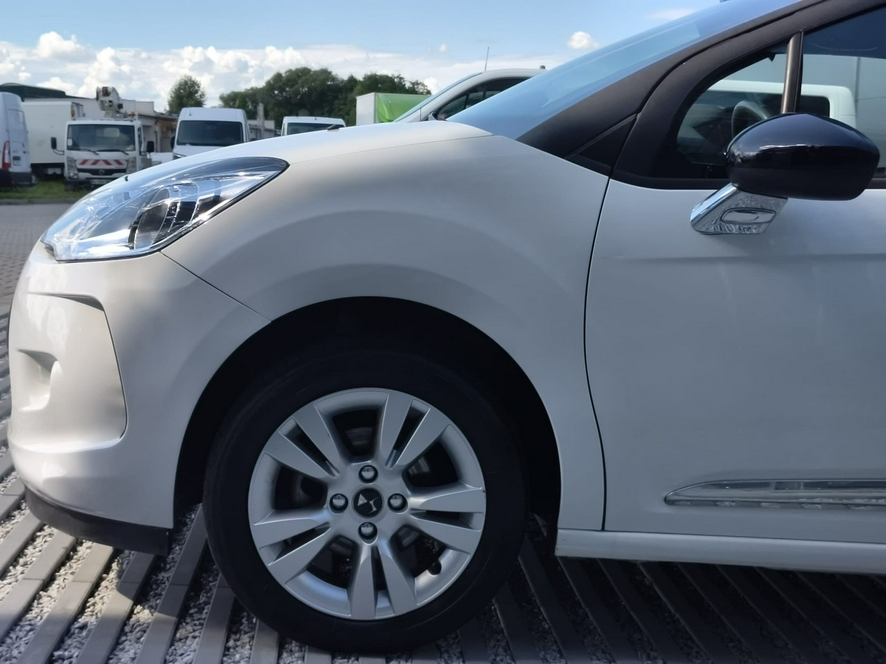 DS Automobiles DS 3 - obrazek 29
