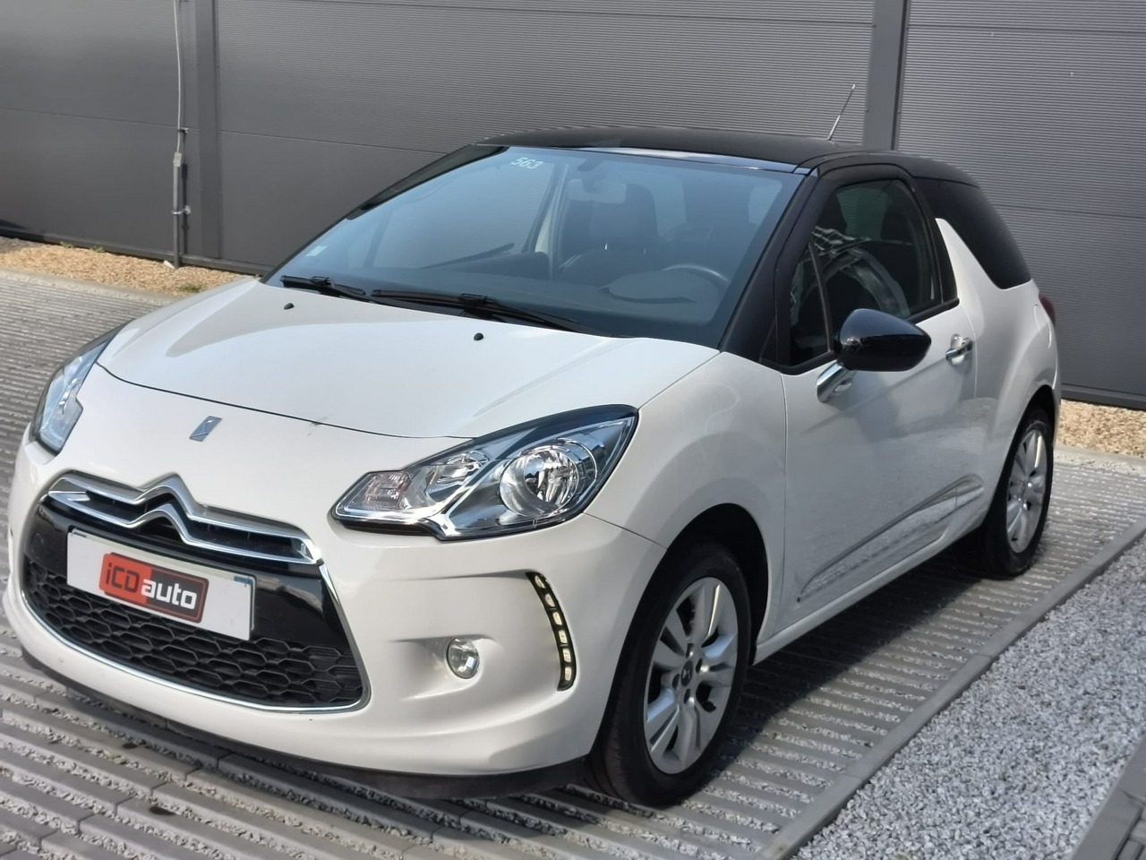 DS Automobiles DS 3 - obrazek 3