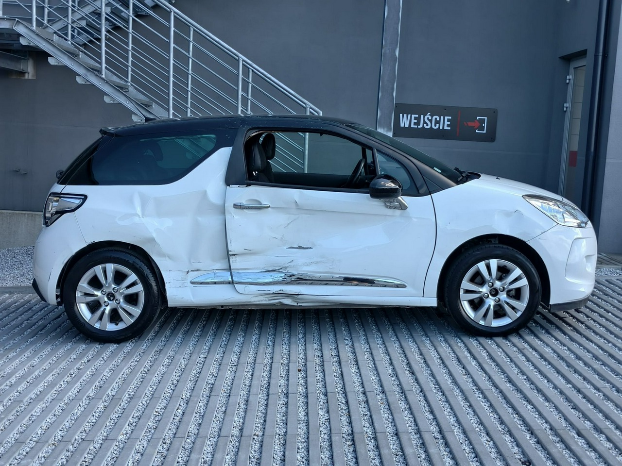DS Automobiles DS 3 - obrazek 8