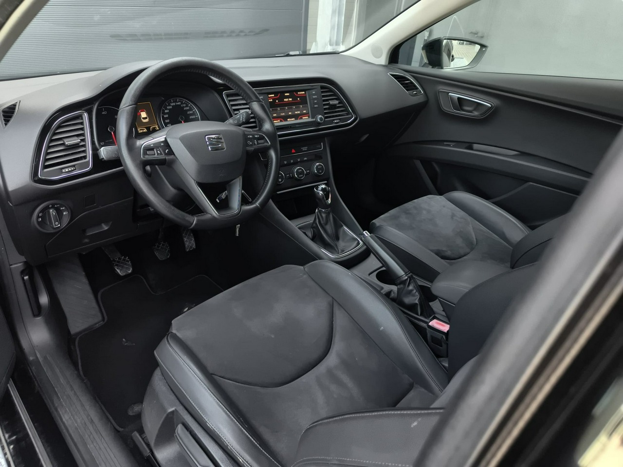 Seat Leon - obrazek 10