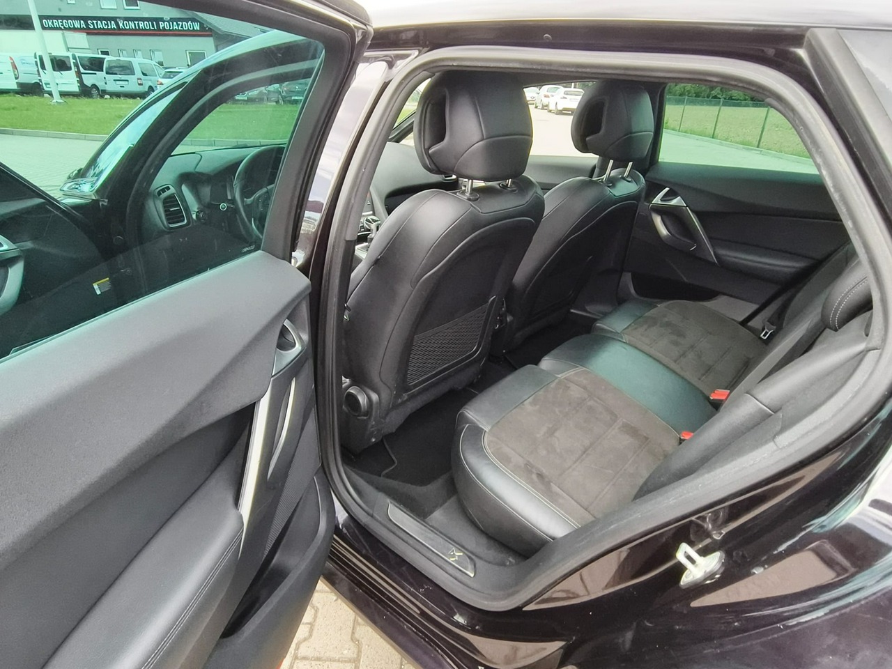 DS Automobiles DS 5 - obrazek 16