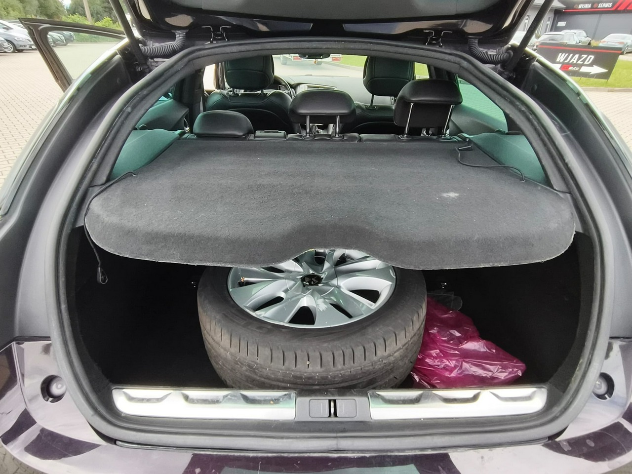 DS Automobiles DS 5 - obrazek 23