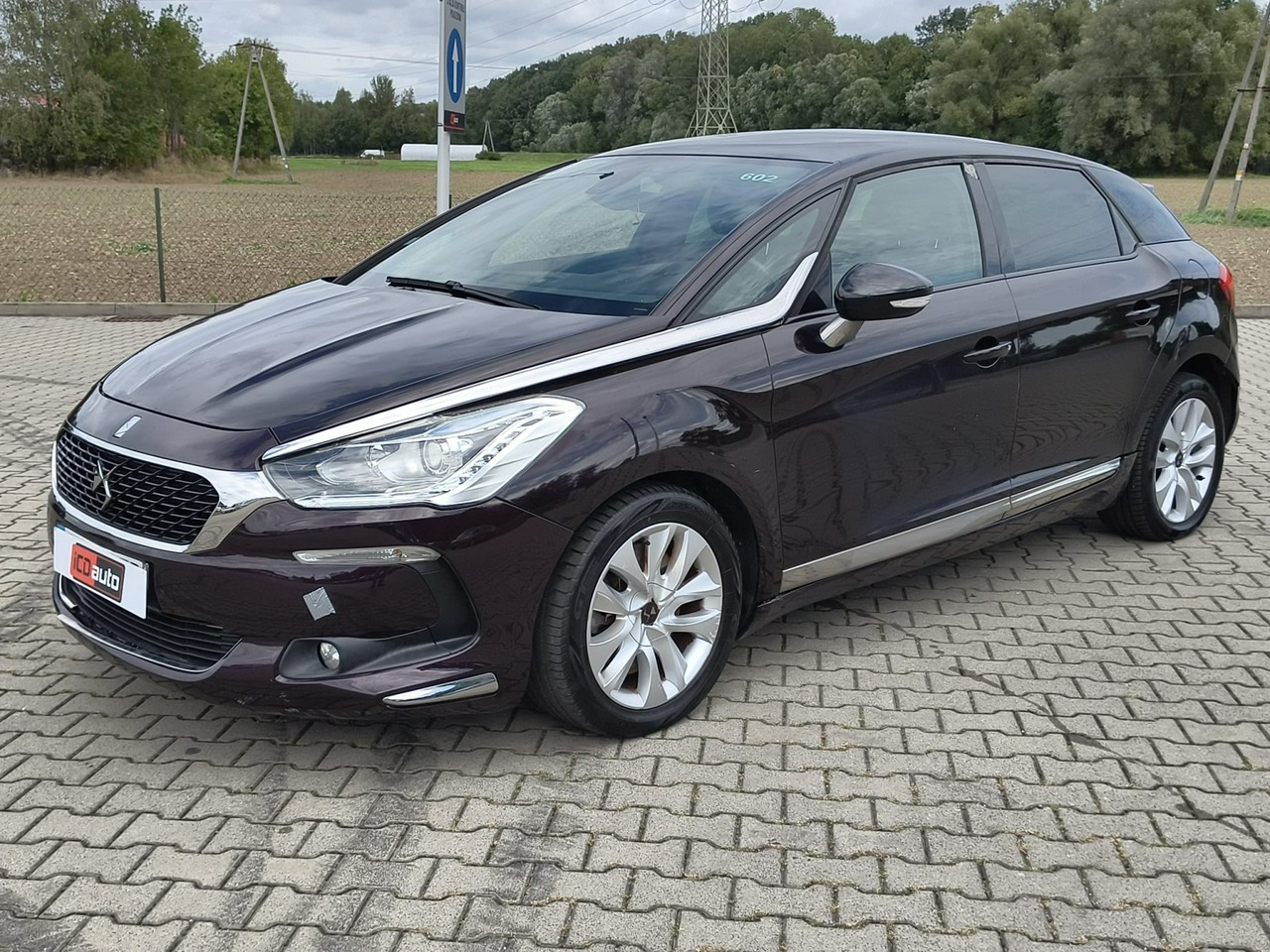 DS Automobiles DS 5 - obrazek 3