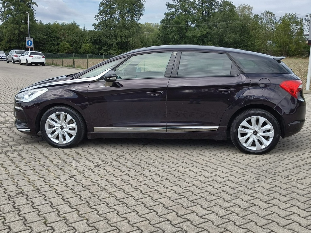 DS Automobiles DS 5 - obrazek 4