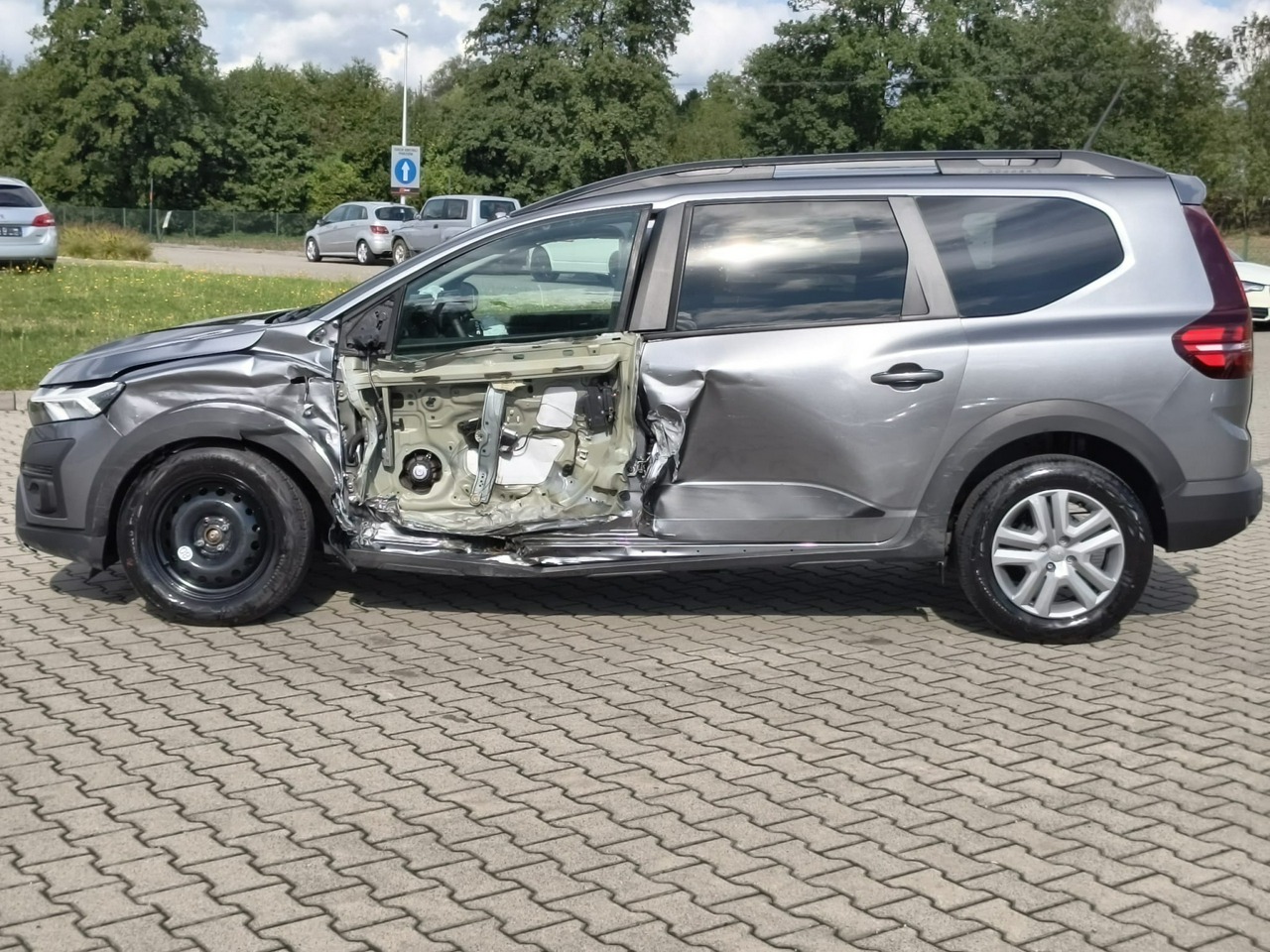 Dacia Jogger - obrazek 4