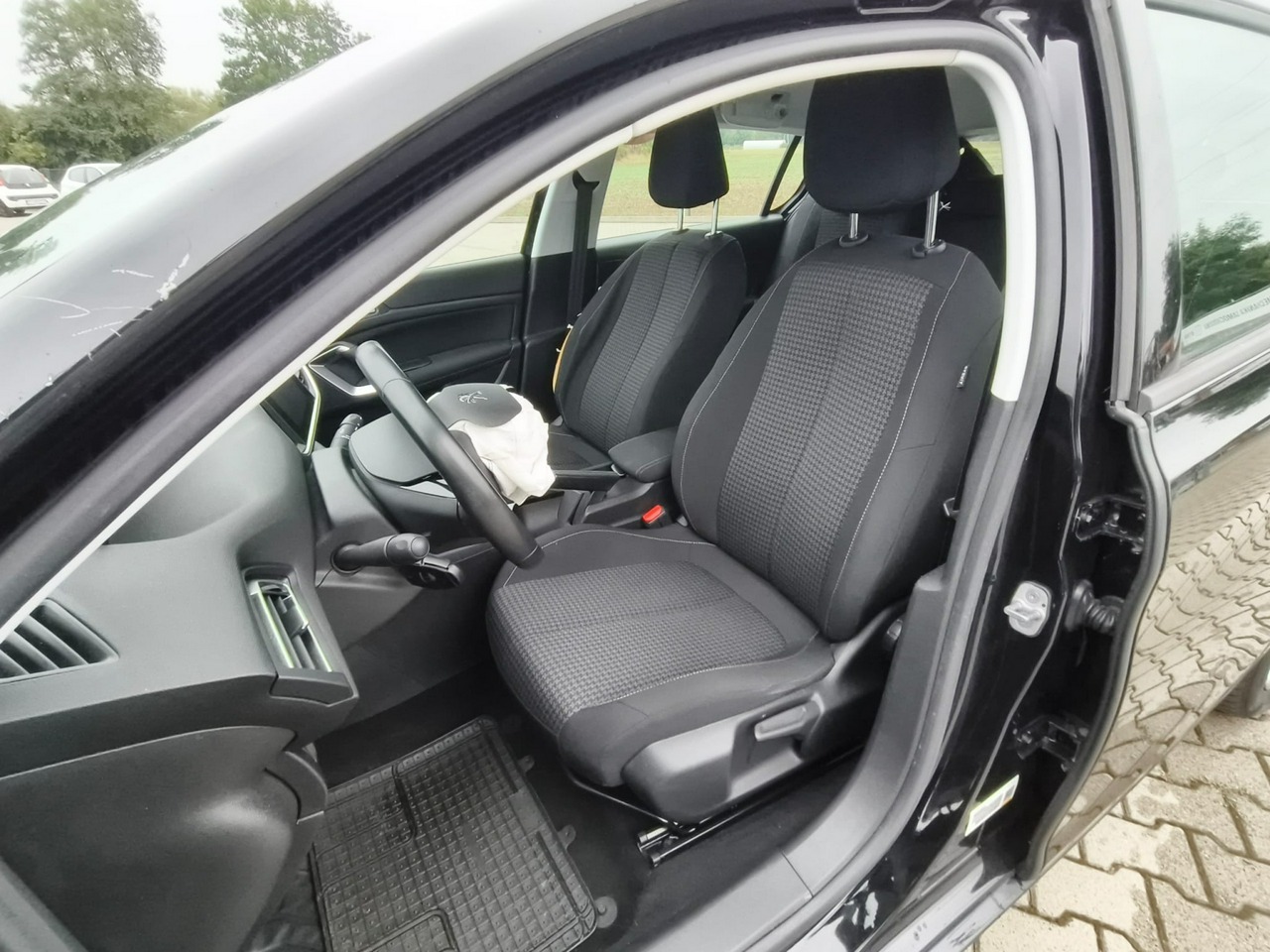 Peugeot 308 - obrazek 9