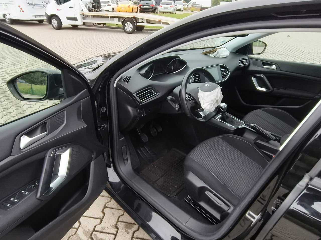 Peugeot 308 - obrazek 10