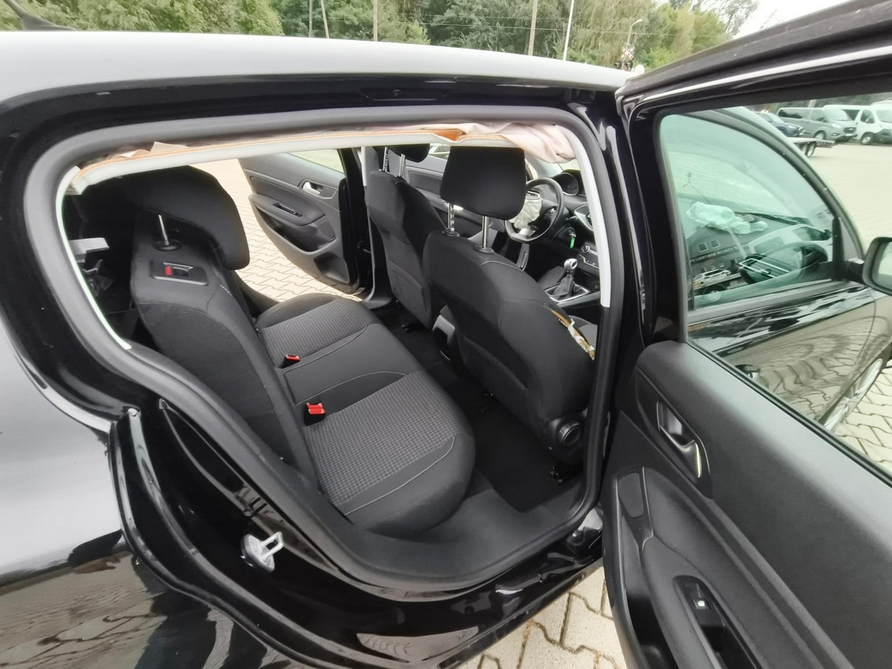 Peugeot 308 - obrazek 17