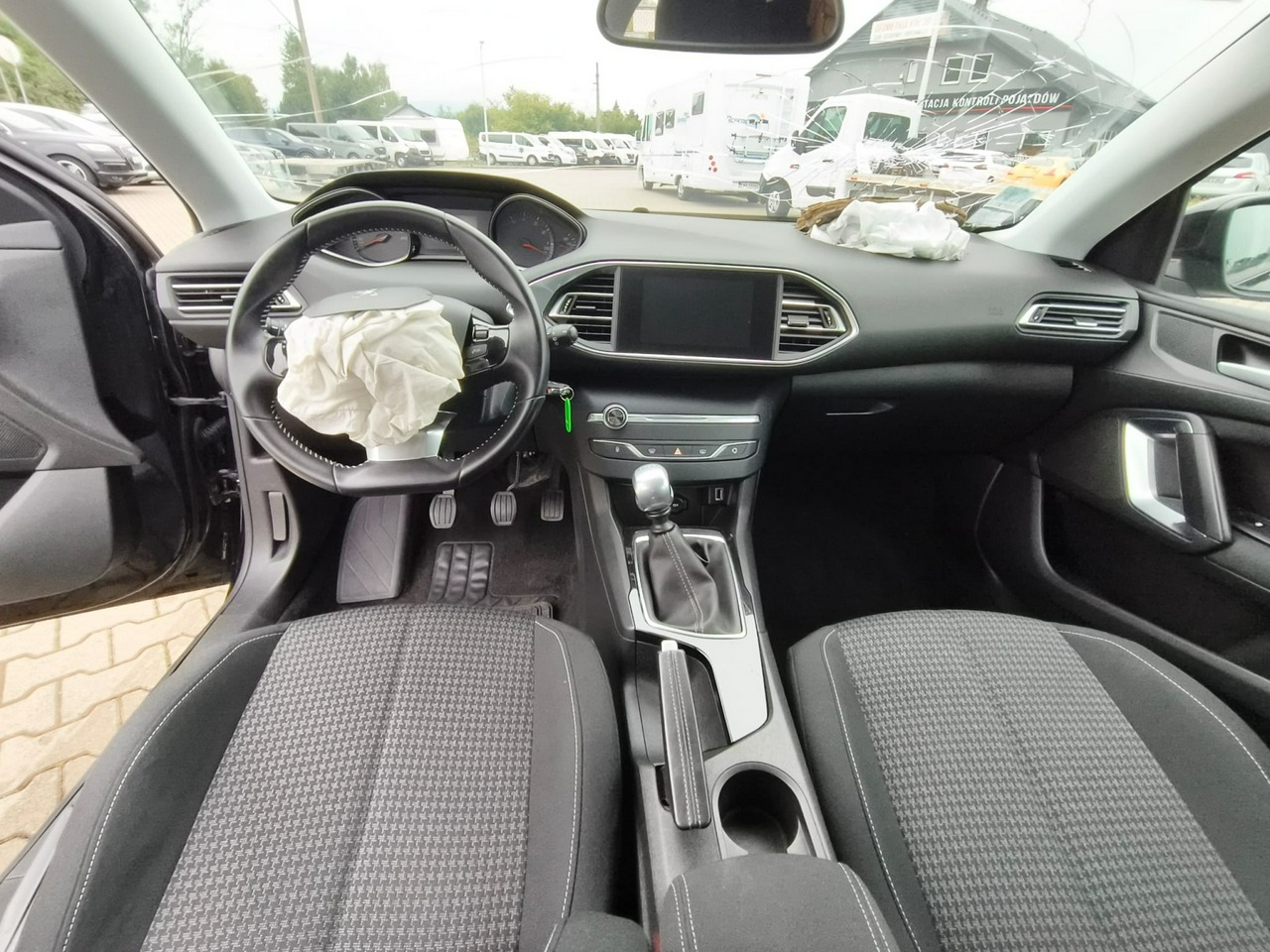 Peugeot 308 - obrazek 13