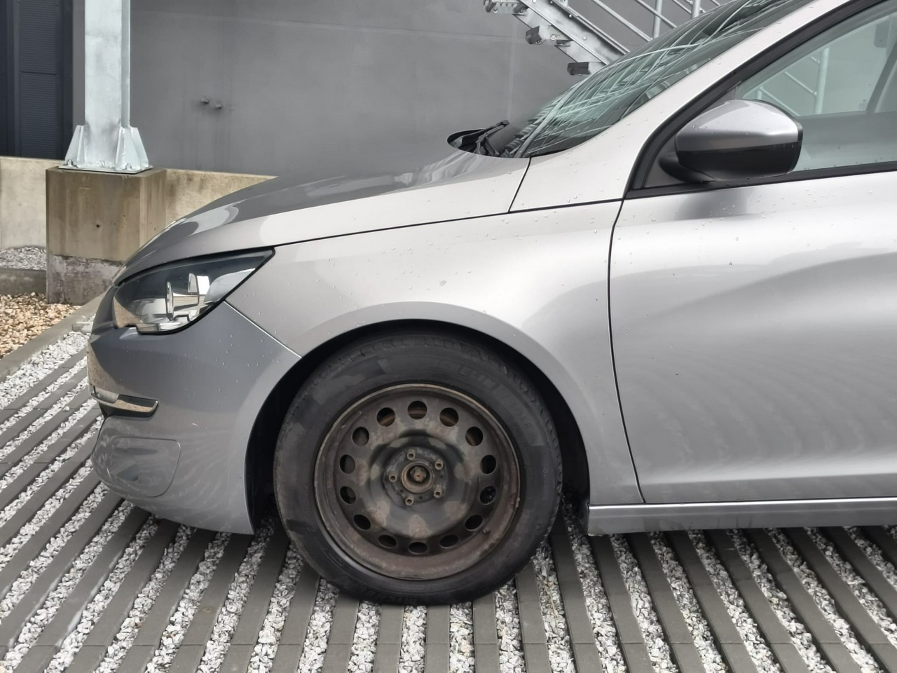 Peugeot 308 - obrazek 25