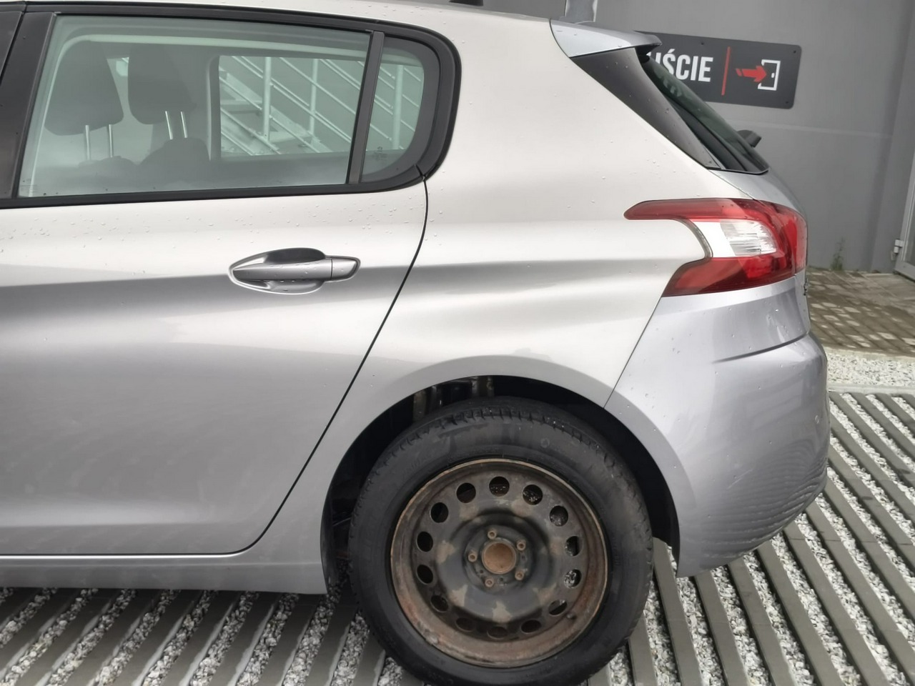 Peugeot 308 - obrazek 27