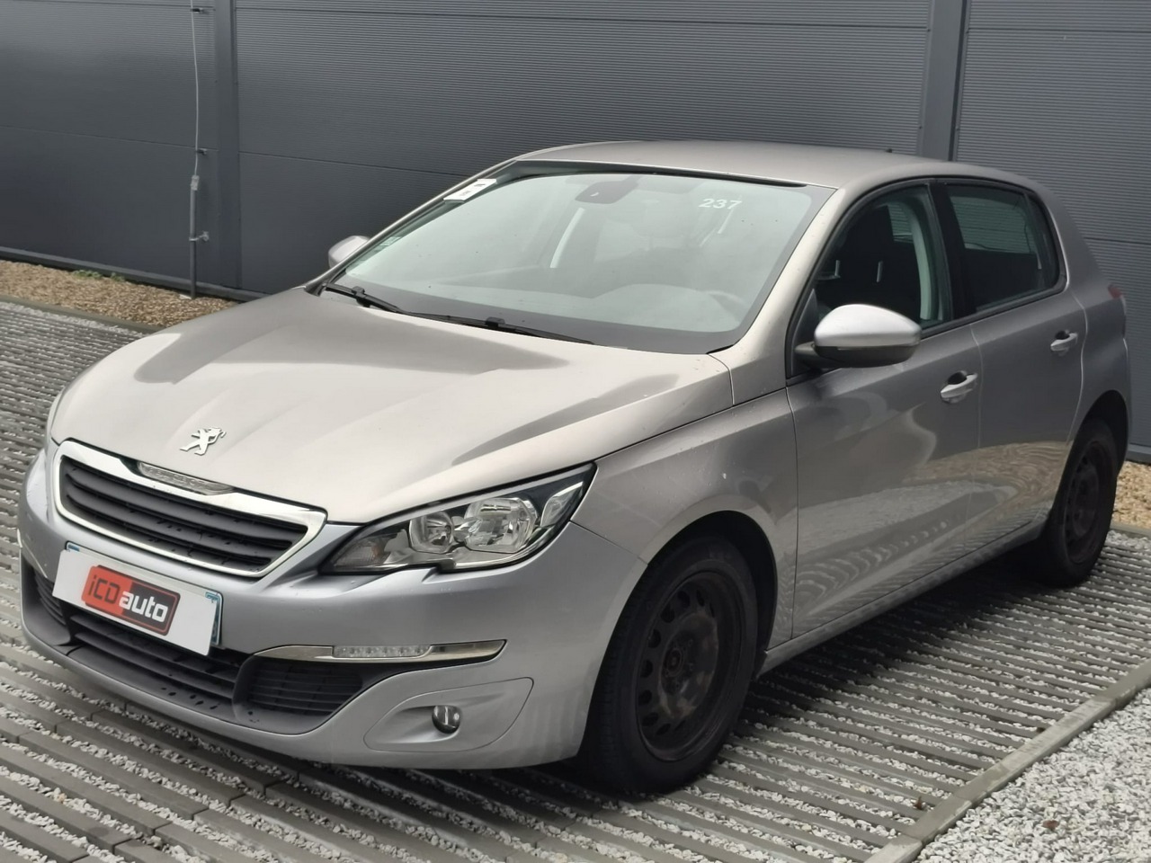 Peugeot 308 - obrazek 3