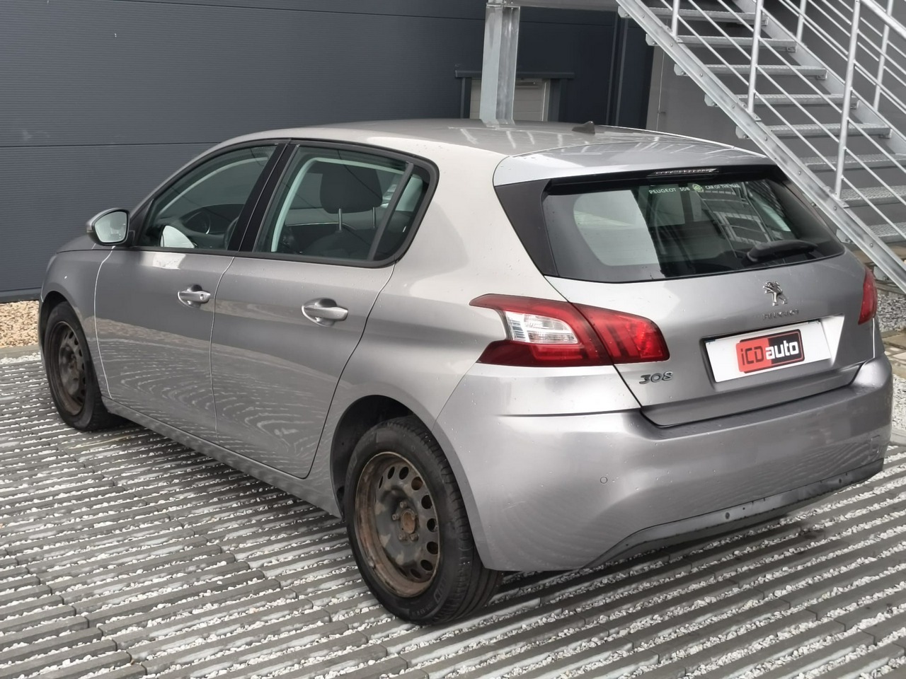 Peugeot 308 - obrazek 5