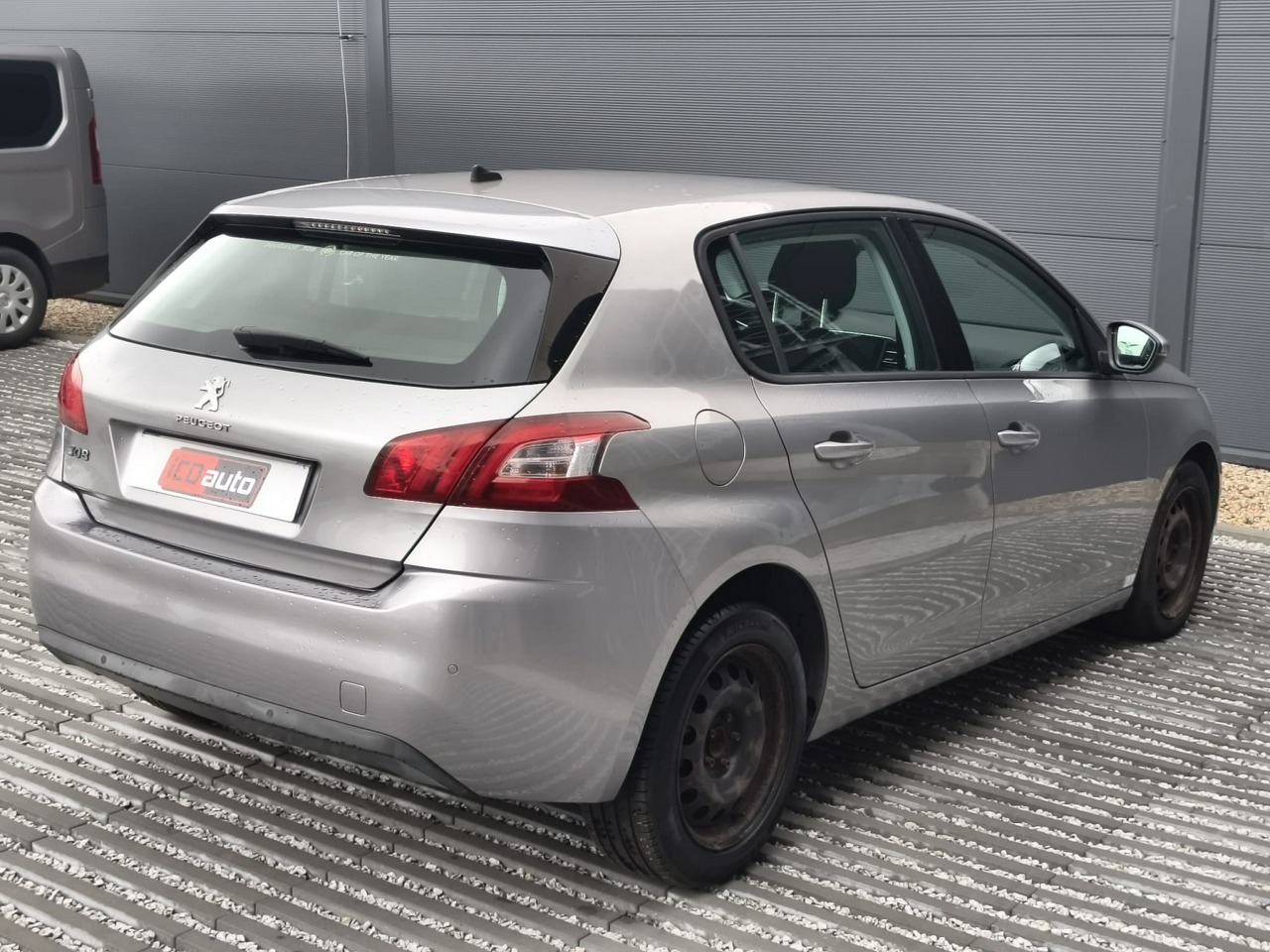 Peugeot 308 - obrazek 7